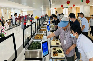 如何讓父母的晚年吃得更健康？燕達(dá)科學(xué)膳食方案，讓營(yíng)養(yǎng)與美味都不缺席